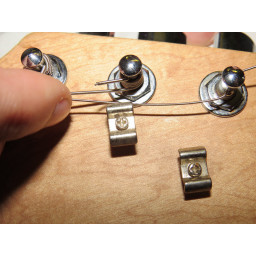 Fender Starcaster String Замена
